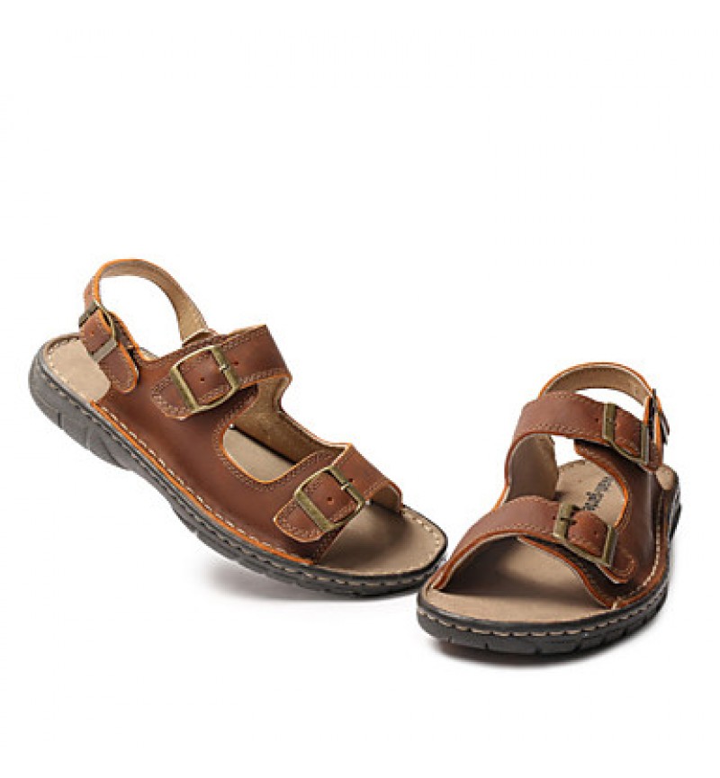 Men's Shoes Outdoor / Athletic / Casual Leather Sandals Brown  