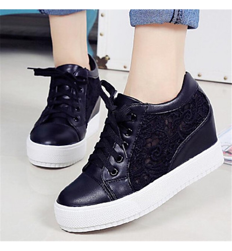 Women's Sneakersr Wedges Tulle / Leatherette Outdoor / Athletic / Casual Wedge Heel Lace-up Black / White