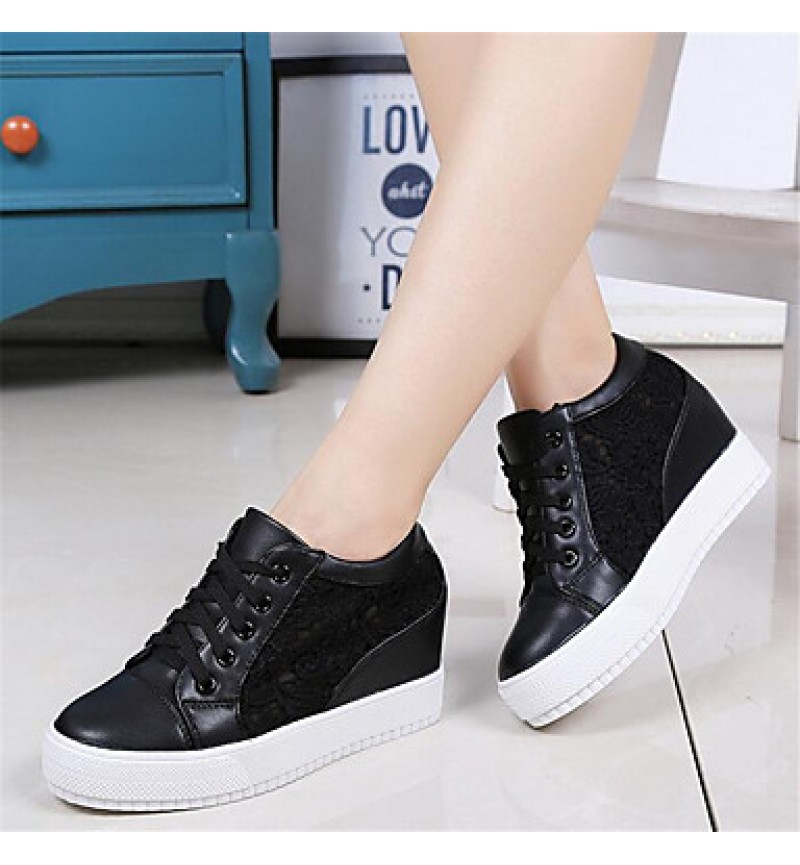 Women's Sneakersr Wedges Tulle / Leatherette Outdoor / Athletic / Casual Wedge Heel Lace-up Black / White